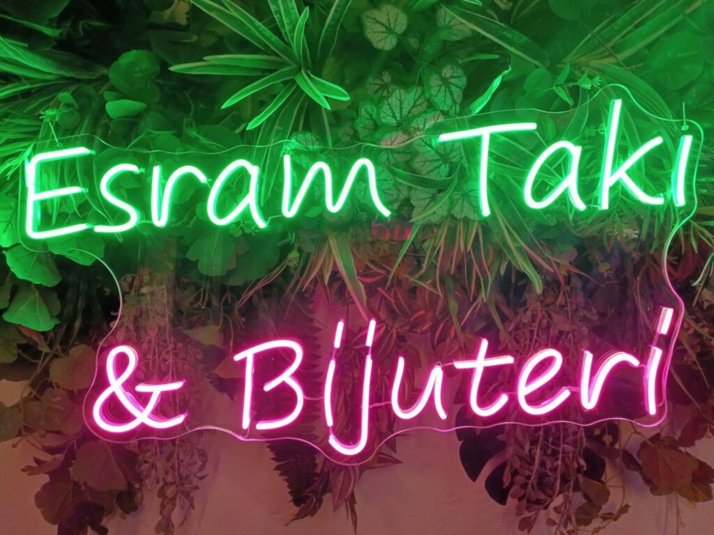kafe restoran neonled çalışmaları izmir istanbul neon (11)