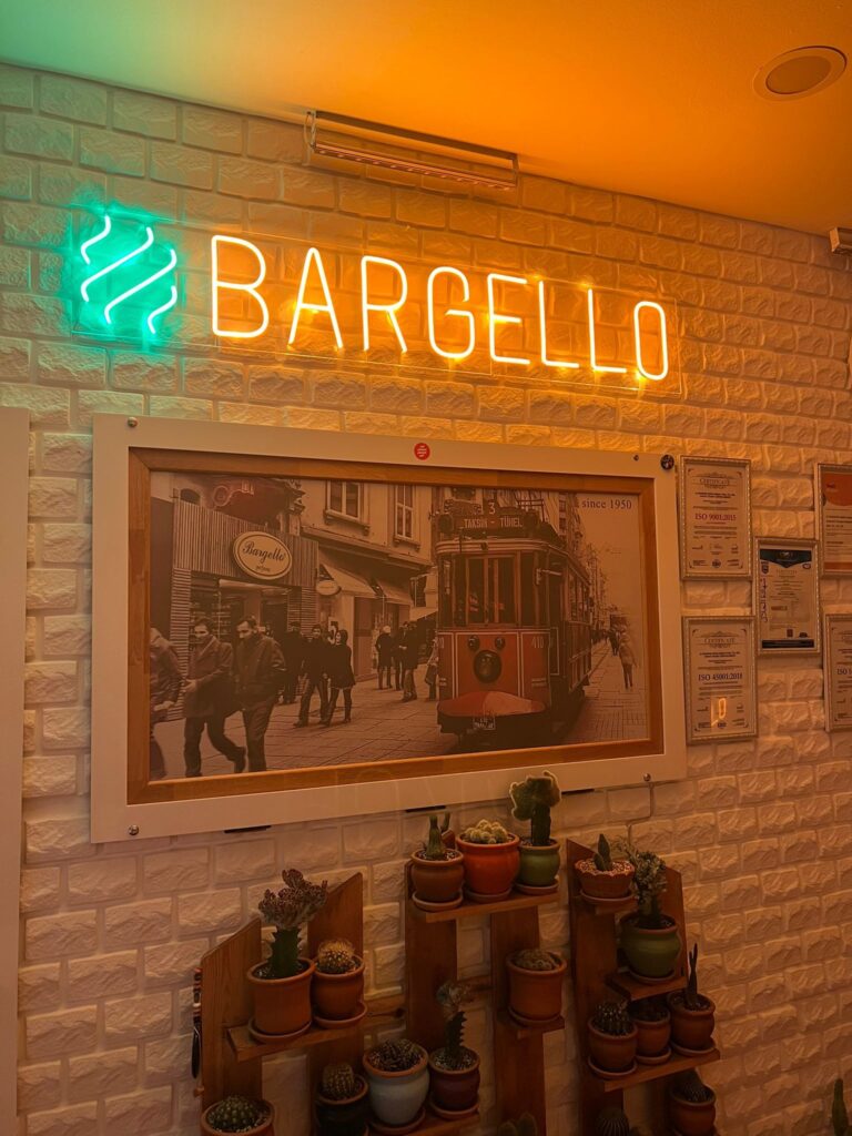 kafe restoran neonled çalışmaları izmir istanbul neon (47)
