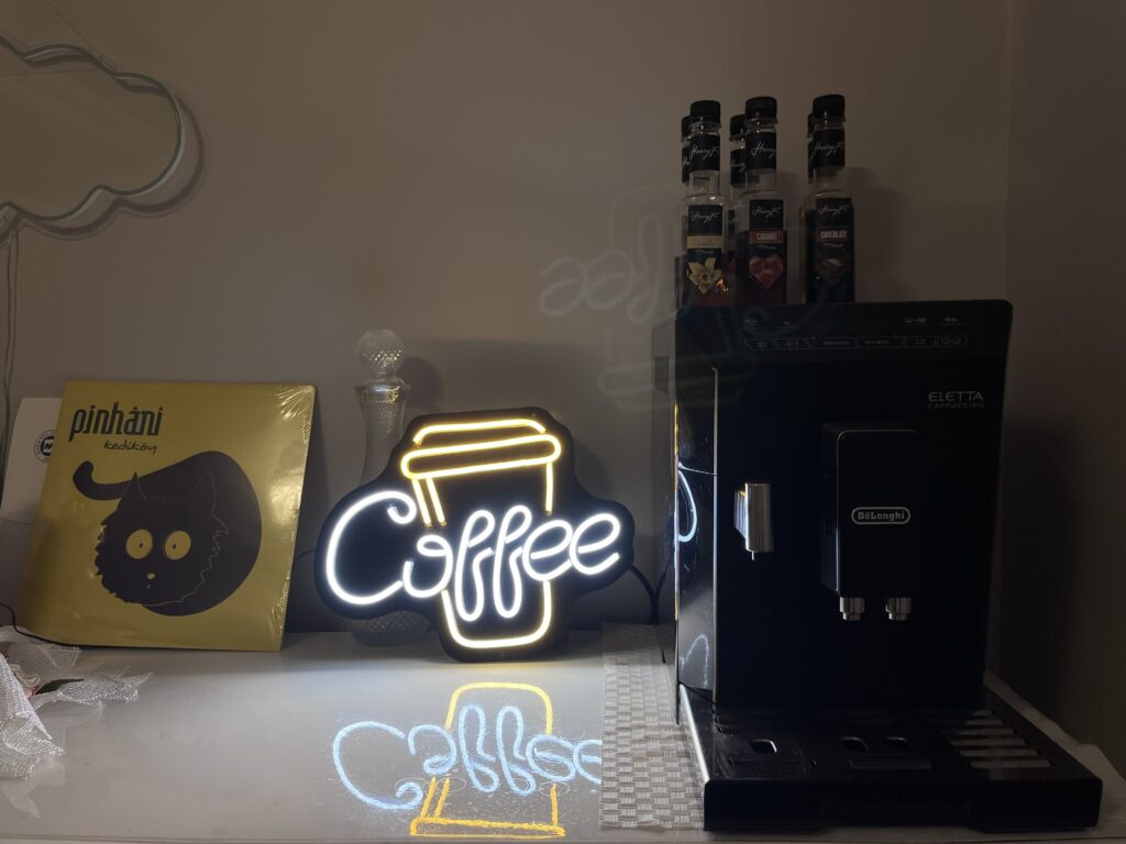 kafe restoran neonled çalışmaları izmir istanbul neon (6)