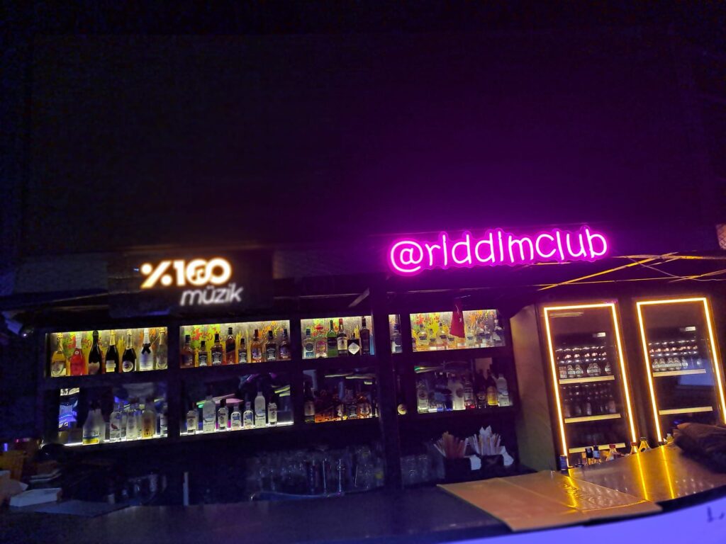 kafe restoran neonled çalışmaları izmir istanbul neon (86)