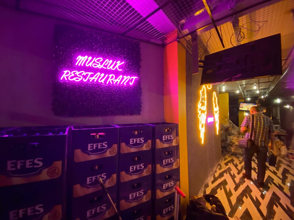 kafe restoran neonled çalışmaları izmir istanbul neon (87)