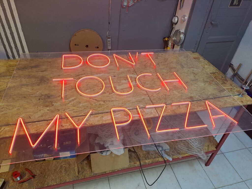 kafe restoran neonled çalışmaları izmir istanbul neon (90)